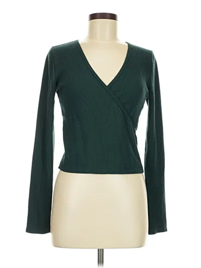 Pre-owned Aerie Long Sleeve T-shirt In Green