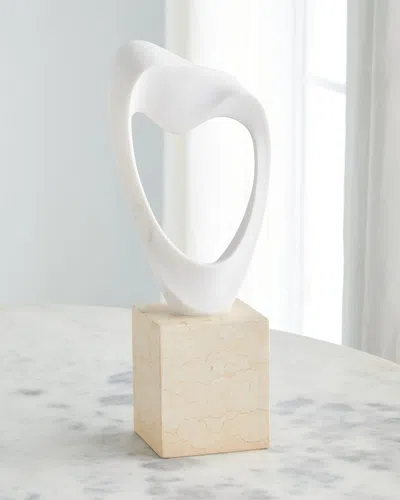 Aerin Corentin Objet In White