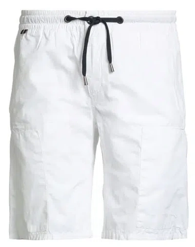 Aeronautica Militare Patch-pocket Cargo Shorts In White