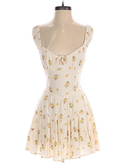 Pre-owned Aéropostale Romper In Ivory