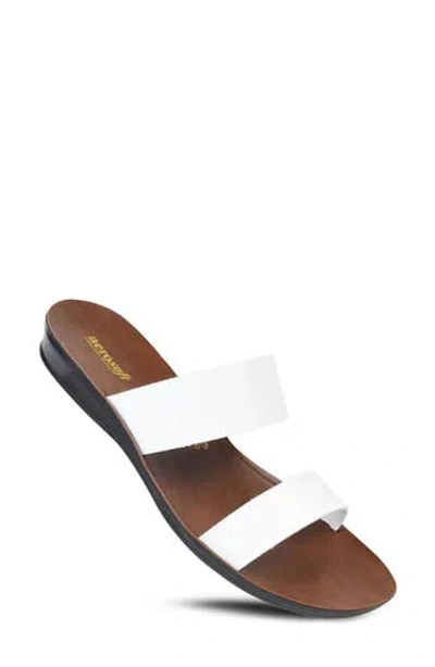 Aerosoft Ella Comfort Flat In White