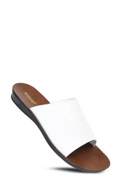 Aerosoft Kyoto Comfort Sandal In White