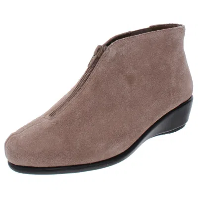 Aerosoles Allowance Womens Suede Round Toe Booties In Multi