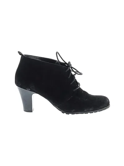 Pre-owned Aerosoles Ankle Boots In Black