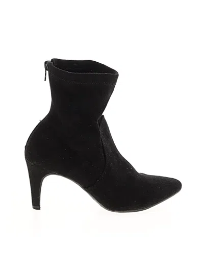 Pre-owned Aerosoles Ankle Boots In Black