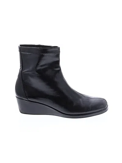 Pre-owned Aerosoles Ankle Boots In Black