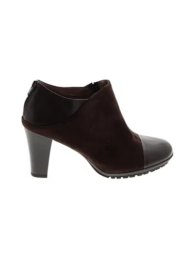 Pre-owned Aerosoles Ankle Boots In Burgundy