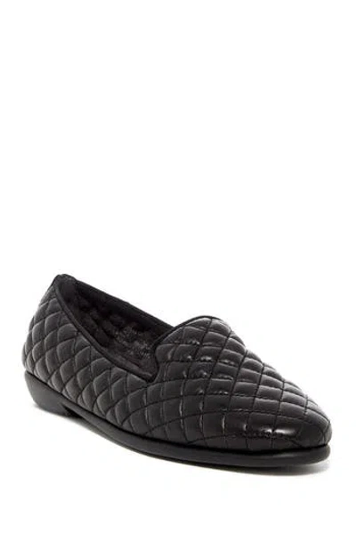 Aerosoles Betunia Smoking Slipper In Black Quilted/black