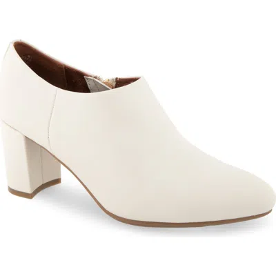 Aerosoles Bree Block Heel Bootie In White