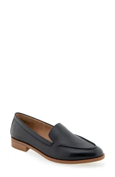 Aerosoles East Side Loafer In Black Leather