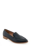 Aerosoles Everest Loafer In Black Faux Leather