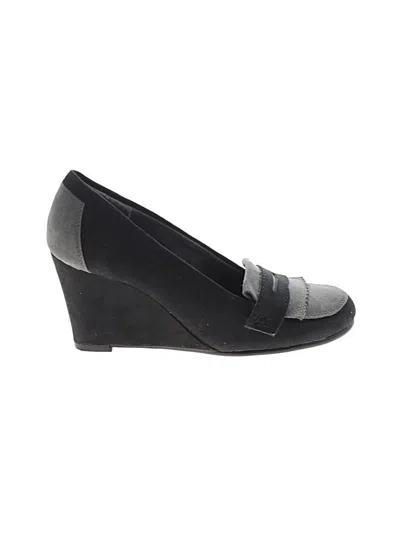 Pre-owned Aerosoles Flats In Black