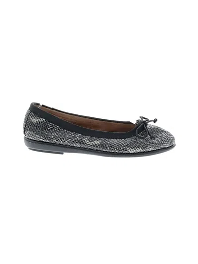 Pre-owned Aerosoles Flats In Gray