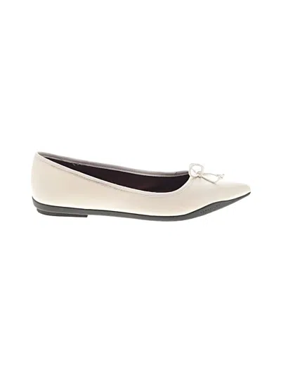Pre-owned Aerosoles Flats In White