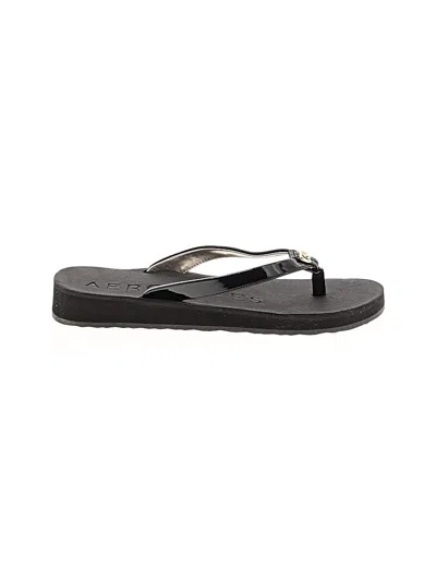 Pre-owned Aerosoles Flip Flops In Black