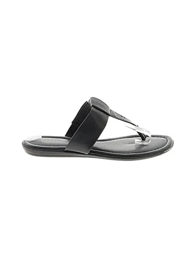Pre-owned Aerosoles Flip Flops In Black