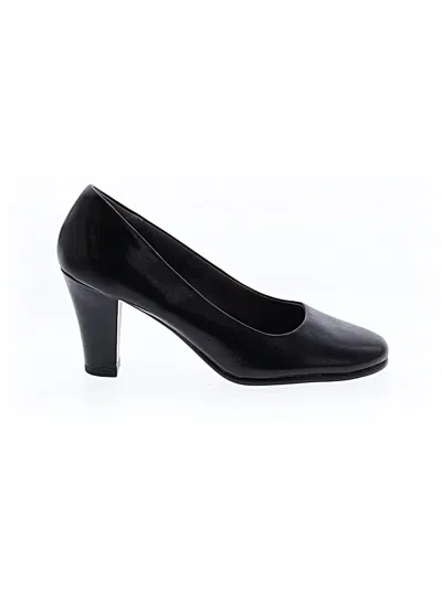 Pre-owned Aerosoles Heels In Black