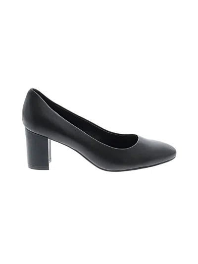 Pre-owned Aerosoles Heels In Black