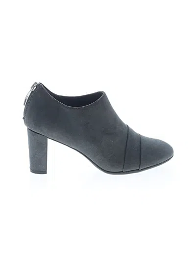 Pre-owned Aerosoles Heels In Gray