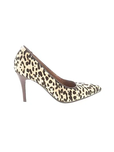 Pre-owned Aerosoles Heels In Ivory