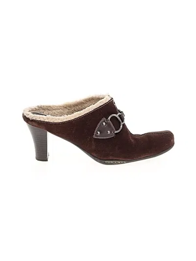 Pre-owned Aerosoles Mule/clog In Burgundy