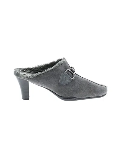 Pre-owned Aerosoles Mule/clog In Gray