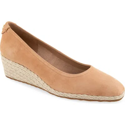 Aerosoles Roma Wedge Pump