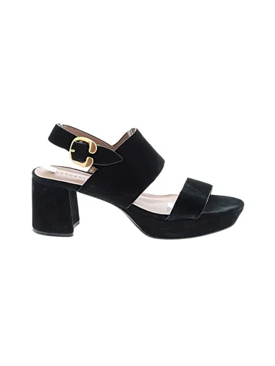 Pre-owned Aerosoles Sandals In Black