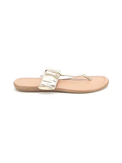 Pre-owned Aerosoles Sandals In Gold