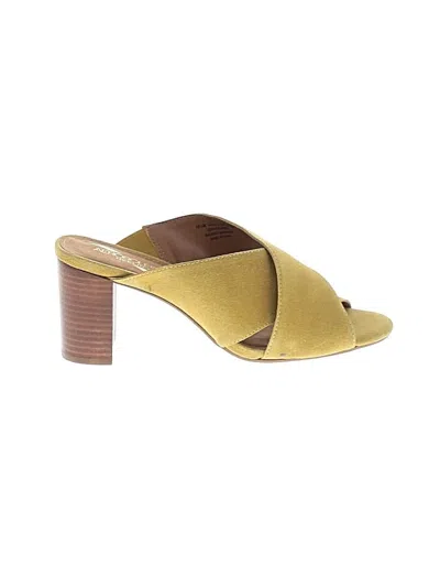 Pre-owned Aerosoles Sandals In Yellow