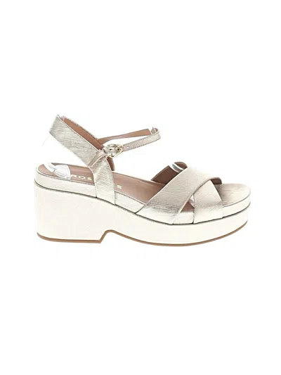 Pre-owned Aerosoles Wedges In Silver