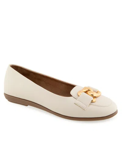 Aerosoles Women's Bell Almond Toe Ballet Flats In Eggnog Faux Leather
