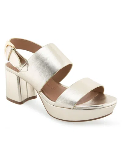 AEROSOLES WOMEN'S CAMILIA ROUND TOE PLATFORM SANDALS