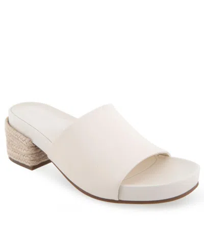 Aerosoles Clark Raffia Block Heel Sandal In Eggnog Leather