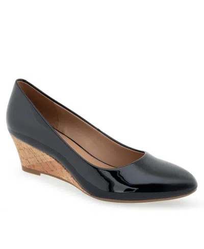 AEROSOLES WOMEN'S IRIS SLIP ON WEDGE