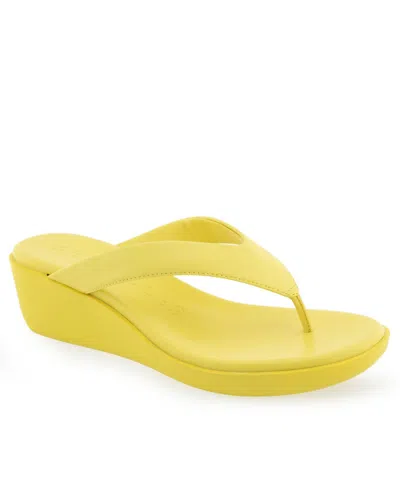 Aerosoles Isha Wedge Flip Flop Sandal In Green Sheen Polyurethane