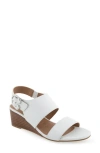 Aerosoles Worth Wedge Sandal In White Combo