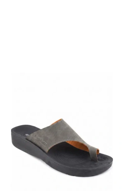 Aerothotic Regan Flip Flop In Multi