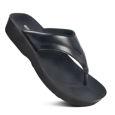 Aerothotic Women's Sandals Osrtya In Black