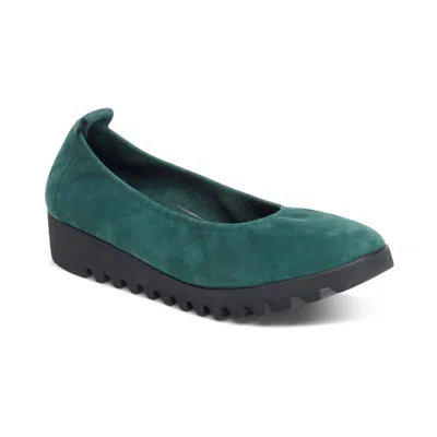 Aetrex Brianna Ballet Flat In Dark Teal In Green