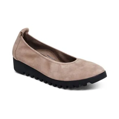 Aetrex Brianna Ballet Loafer In Taupe In Grey