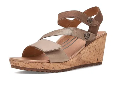 Aetrex Madelyn Wedge Sandal In Brown