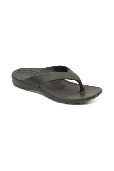 Aetrex Men's Maui Sandal In Navy In Black
