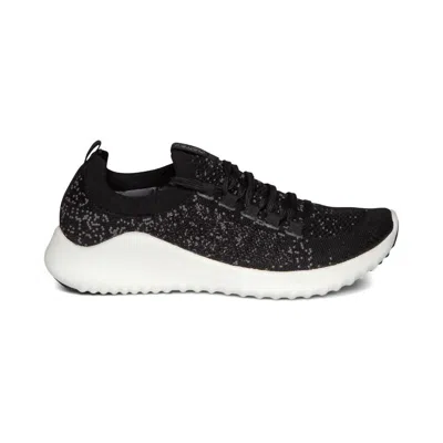 Aetrex Women's Carly Arch Support Sneakers In Black