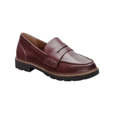 Aetrex Women's Collette Arch Support Loafer In Burgundy In White