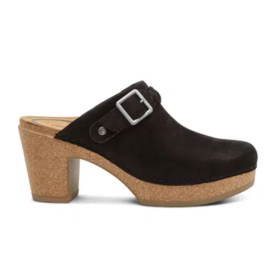 Aetrex Women's Corey Heeled Clogs In Black