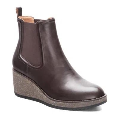 Aetrex Women's Dawn Boots In Dark Brown