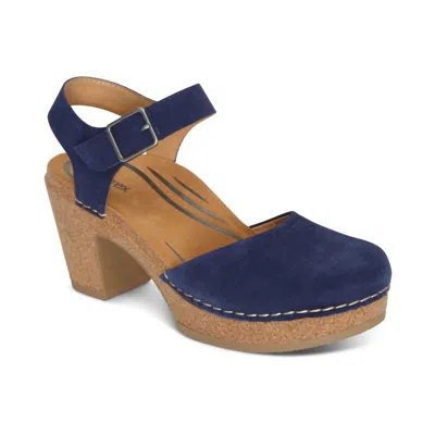 Aetrex Women's Finley Navy In Multi