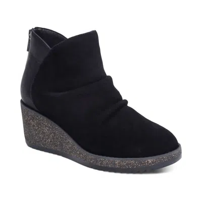 Aetrex Women's Kara Ankle Wedge Boot In Black