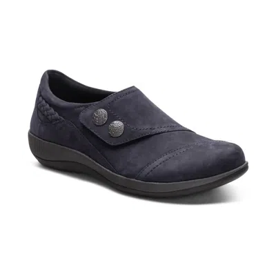 AETREX WOMEN'S KARINA SHOES IN NAVY